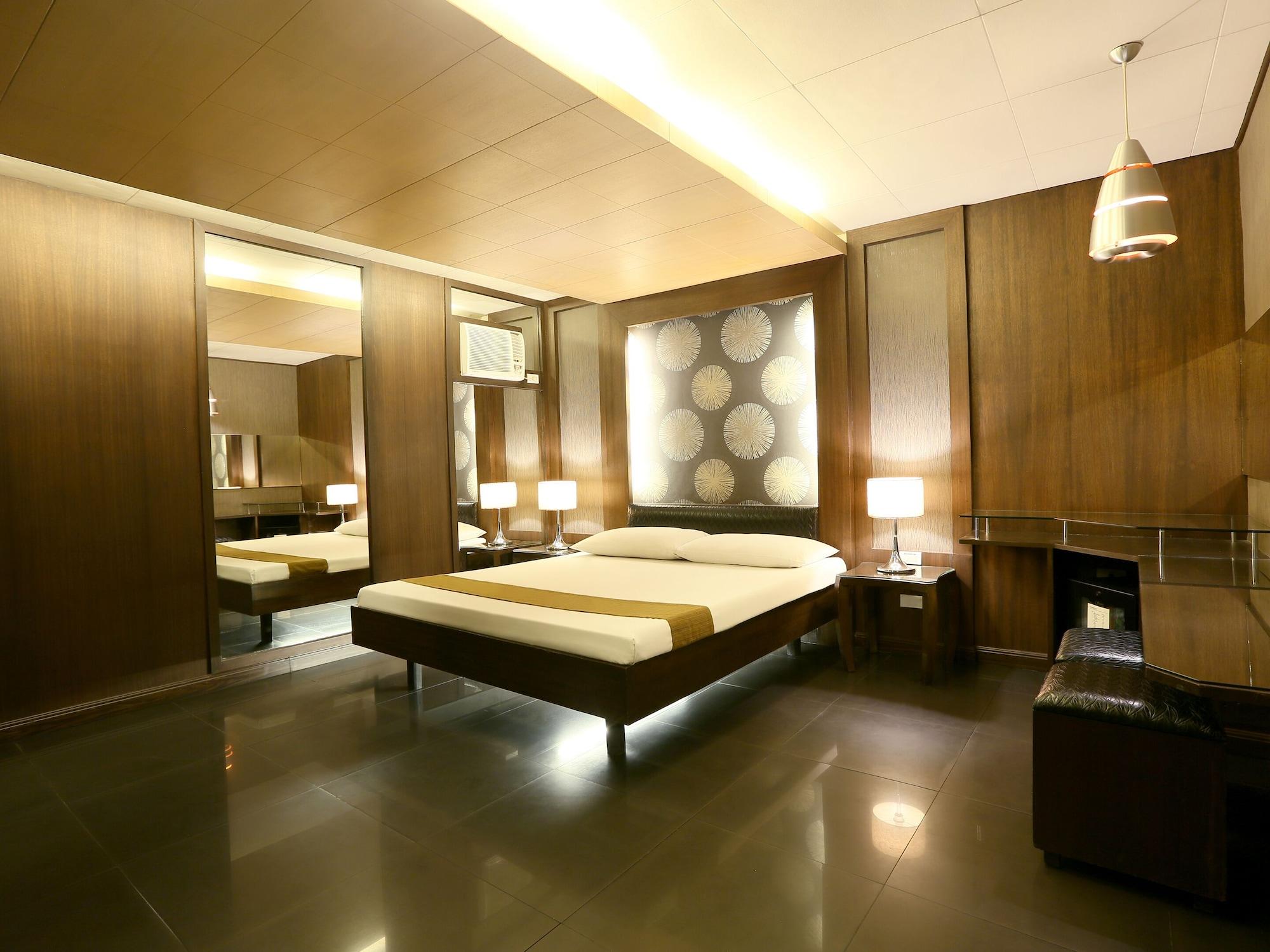 Hotel Ava Cuneta Pasay Exterior photo