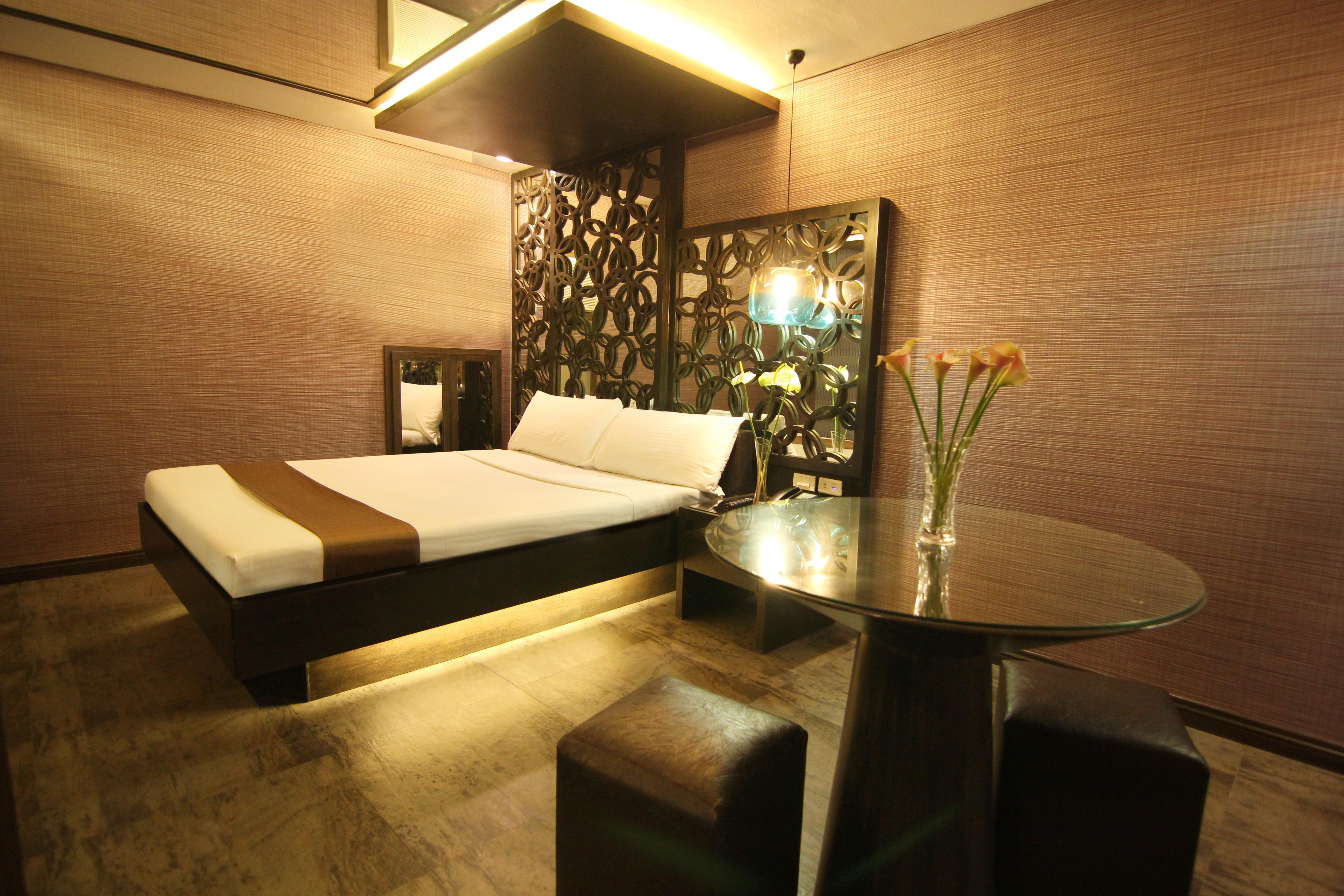 Hotel Ava Cuneta Pasay Exterior photo