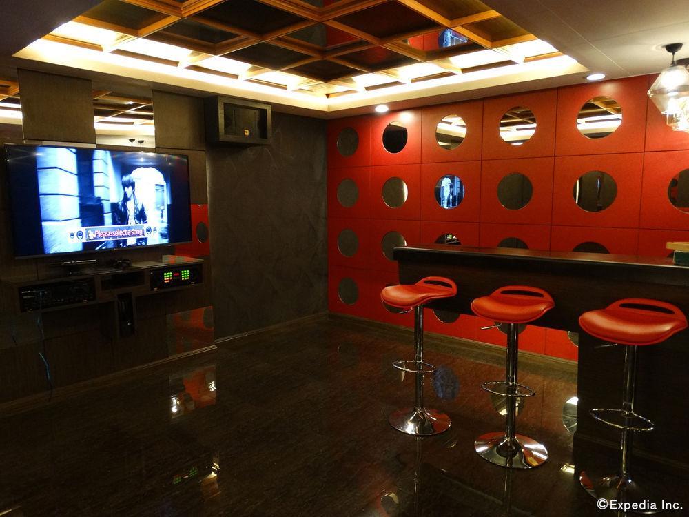 Hotel Ava Cuneta Pasay Exterior photo